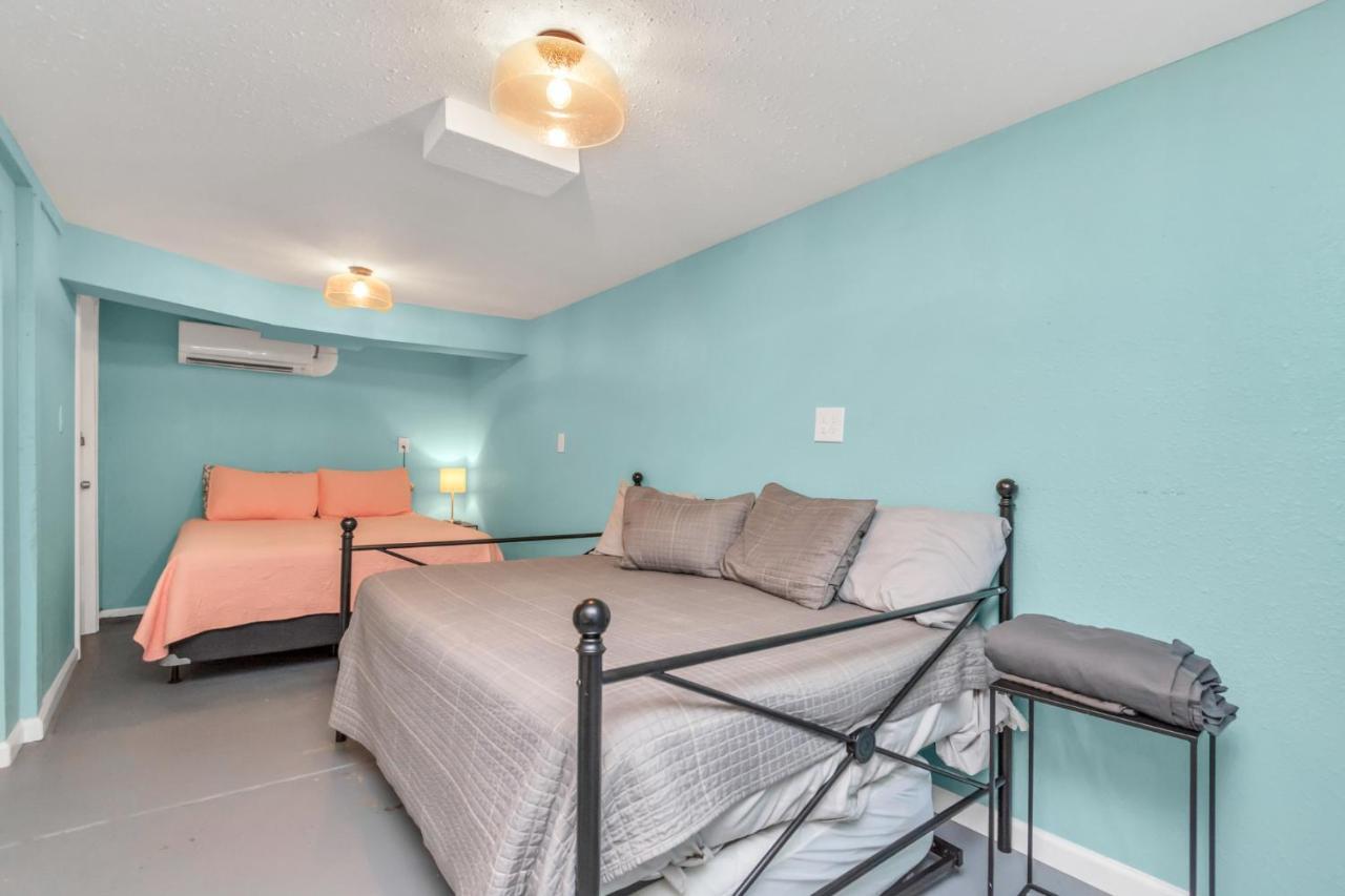 Galveston Studio - Sleeps 7 - Minutes To Beach !! Bagian luar foto